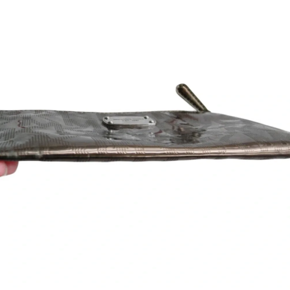 Michael Kors Patent Signature Print Clutch/Wallet
